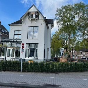 Luxe Kamer In Stadsvilla, Gratis Parkeren!